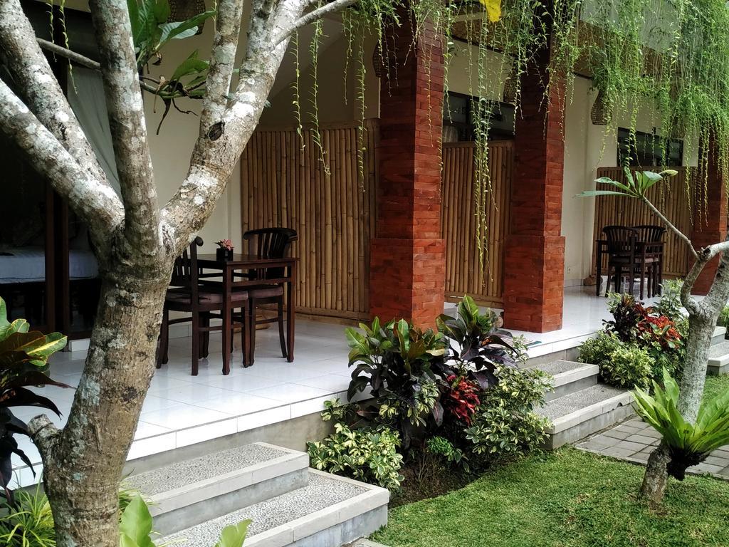 Nyoman Sandi Pensión Ubud Exterior foto