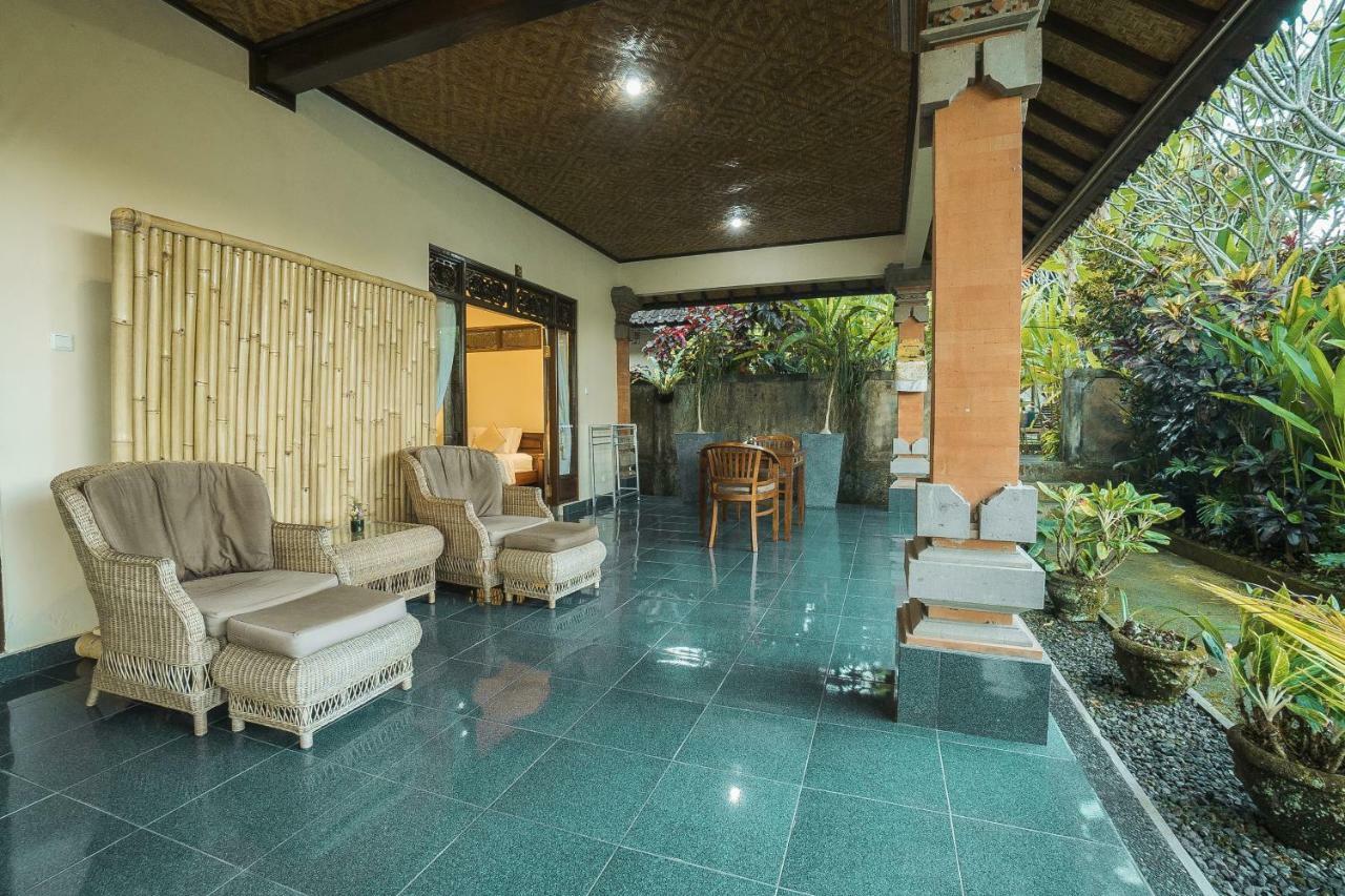 Nyoman Sandi Pensión Ubud Exterior foto